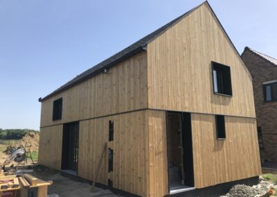 Maison minimaliste en paille – La Glanerie